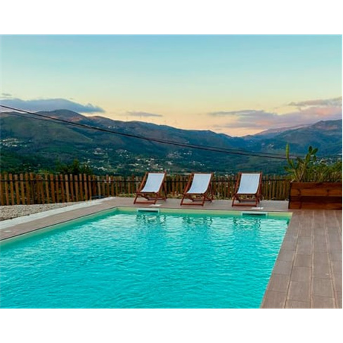 Casas Madrinha - Arcos de Valdevez | Cabana Romântica 3 Noitesnn(55 caractere