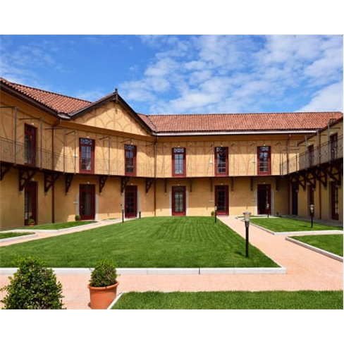 Noite VIP com Degustação em Suite de Castelo | Castello Dal Pozzo 5* - Itália