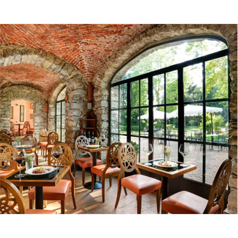 Noite VIP com Degustação em Suite de Castelo | Castello Dal Pozzo 5* - Itália