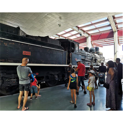 Visita "A Bordo" ao Museu Nacional Ferroviário | 2 Pessoas - Entroncamento