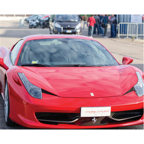 Experiência VIP: Condução de um Ferrari F458 - 2 Voltas no Autodrome di Valle
