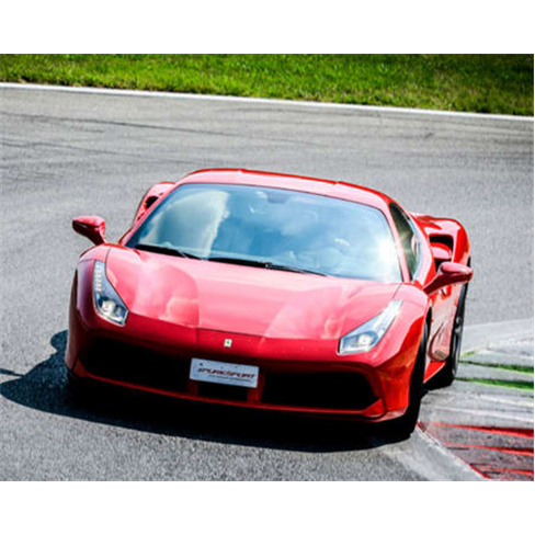 Experiência de Luxo: Acelere num Ferrari 488 GTB no Autódromo Vairano | Itáli