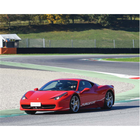 Experiência VIP: Duas Voltas no Volante de um Ferrari 458 - Adrenalina na Pista