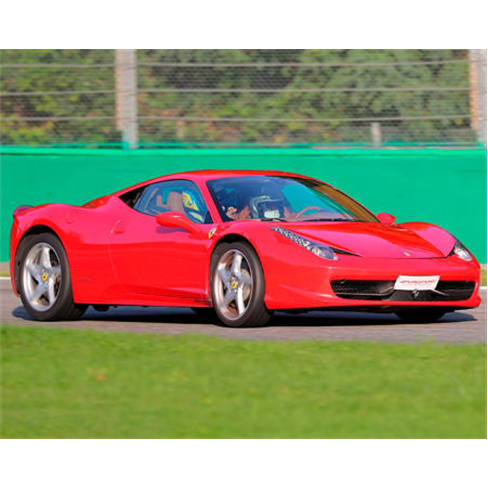 VIP: 2 Voltas num Ferrari 488 GTB! Sinta a Adrenalina em Vallelunga, Itália.