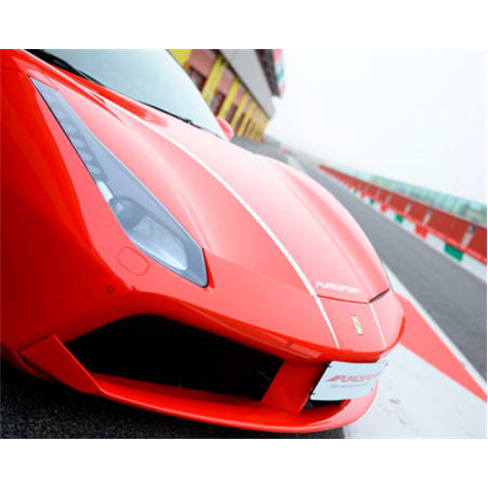 Experiência de Luxo: Acelere num Ferrari 488 GTB no Autódromo Vairano | Itáli