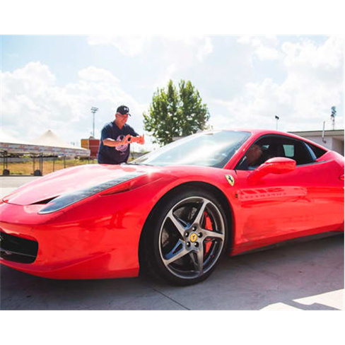 Experiência VIP: 6 Voltas num Ferrari F458 no Circuito de Castelletto | Itália