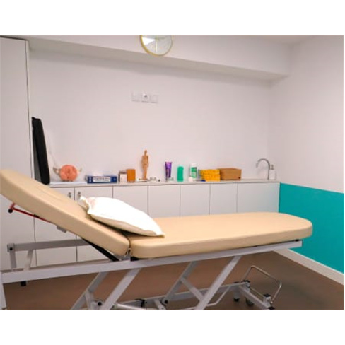Massagem à Escolha: Desportiva, Terapêutica ou Drenante | Algés