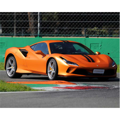 Experiência VIP: Acelere no Autódromo Vairano com um Ferrari F8 | Itália