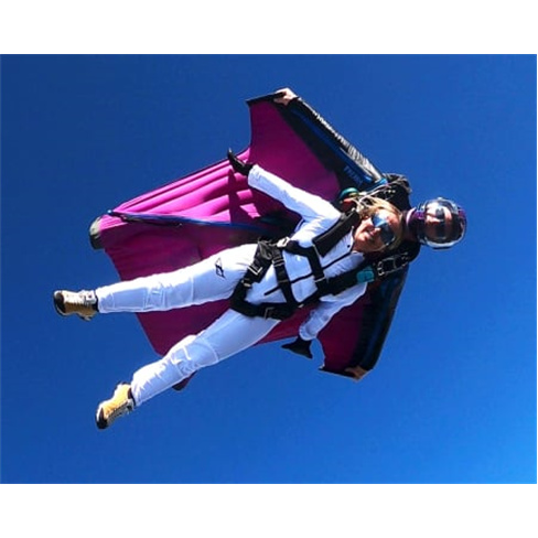 Salto de Helicóptero a 6000m em Wingsuit | VIP em Courchevelnn(76 caracteres)