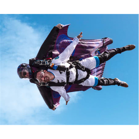Experiência VIP: Sinta a Adrenalina! Salto Tandem de Wingsuit - 4000m de Altitu