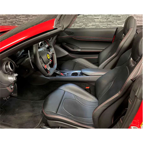 Aluguer VIP: Ferrari Portofino por 8h c/ 70km incluídos na Suíça!