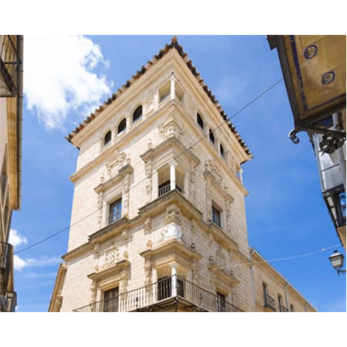Estadia VIP: Luxo no Palácio de Úbeda 5* em Espanha 2 Noites + Meia-Pensão