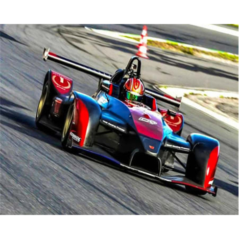 Experiência de Luxo: Wolf Thunder e Simulador F1 + Almoço em França