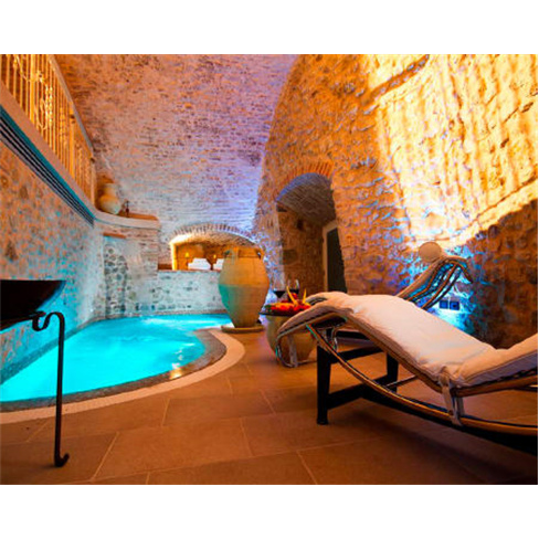 Jacuzzi Privado e Tour de Vinhos | Itália 1 Noite
