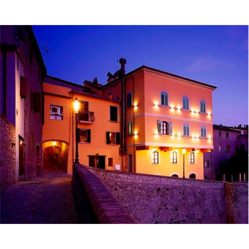 Estadia de Luxo com Spa e Massagem - Oste del Castello 4*nnCaracteres: 55