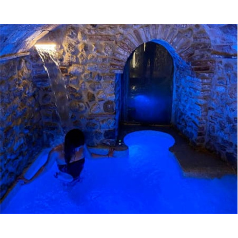 Estadia Luxuosa com Spa Privado e Massagem para Casal | Itália 1 Noite | Dom-Se