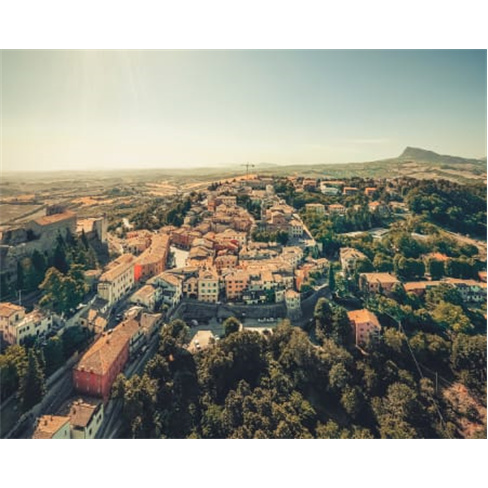 Luxo: Spa Privado e Vinhos no Oste del Castello 4* | Itália. (59 caracteres)