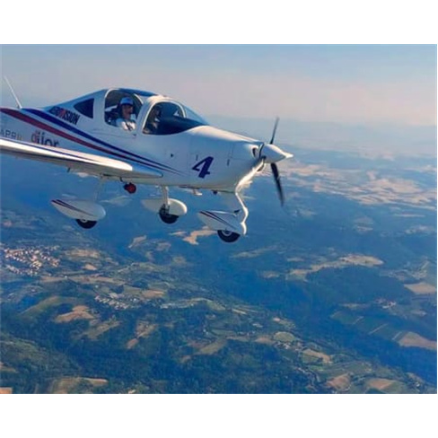 Experiência VIP: Treino em Patrulha Aérea Civil com 4 Aeronaves em Roma