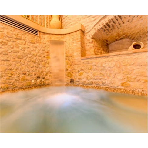 Jacuzzi Privado e Tour de Vinhos | Itália 1 Noite