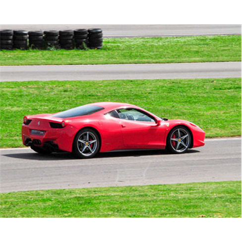 Luxo Ferrari: Test Drive 10 Voltas | Circuito BranduzzonnTotal de caracteres: