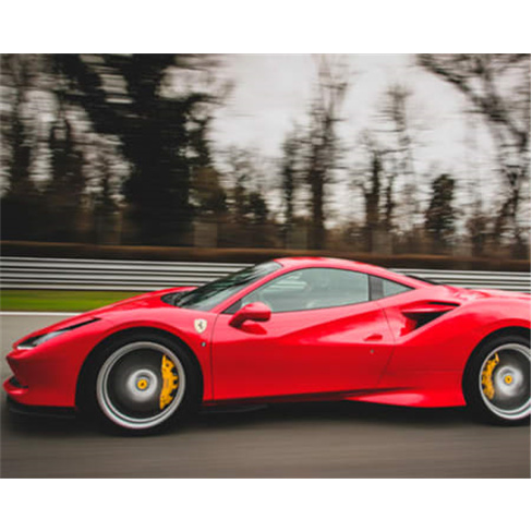 Red Bull Ring: Ferrari F8 Tributo, 2 Voltas Emocionantes! nnCaracteres: 60
