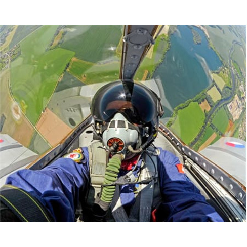 Experiência VIP: Voo num Jacto MIG-15 na República Checa | Migflug
