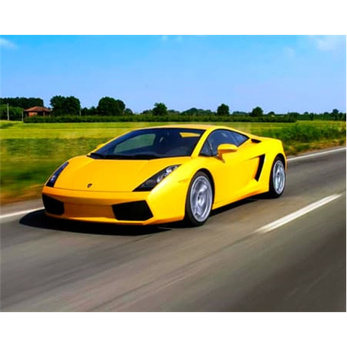 Experiência VIP: Aluguer de Lamborghini por 12 Horas - 100Km Incluídos! Suíç
