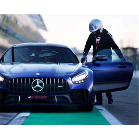 Experiência VIP: Conduza um Mercedes-AMG GT em Vallelunga! (72 caracteres)