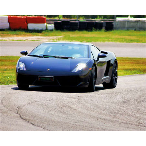 VIP: Adrenalina em Ferrari F458 e Lamborghini Gallardo | 2 Voltas cada