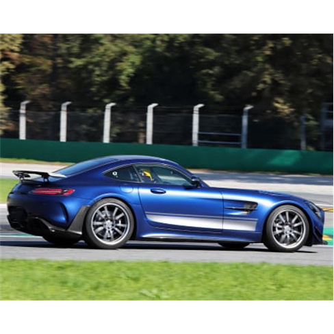 Experiência VIP: Conduza um Mercedes-AMG GT em Vallelunga! (72 caracteres)