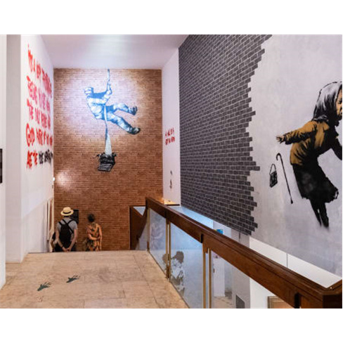 Visite o Museu Banksy em Lisboa | Obras do Artista de Rua! (55 caracteres)