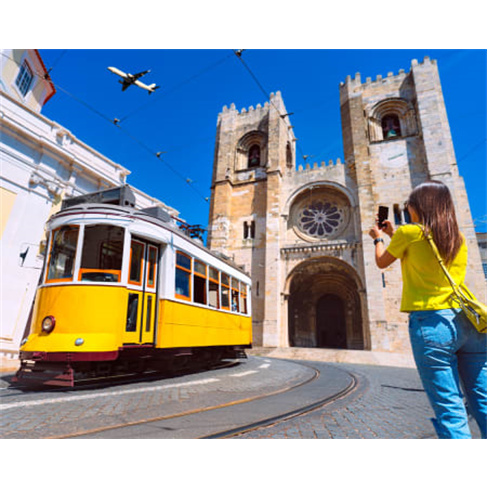 Descubra Lisboa Antiga de Tuk Tuk: Várias Rotas | Tuk Tuk Alfama | 2h