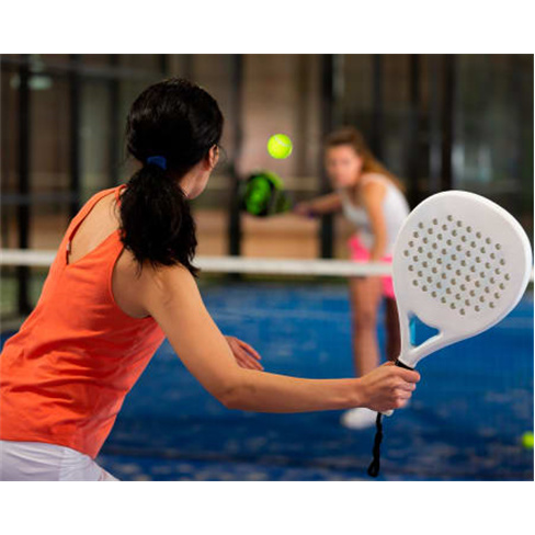 Descubra o Padel com Treinador no Bairro - Active Point - Lousã | 1 Pessoa.