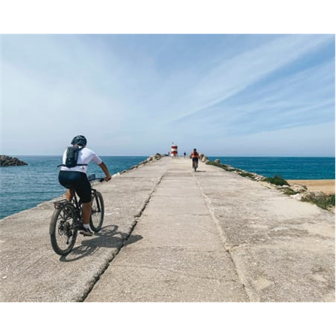 Passeio de E-bike em Nazaré e São Martinho | Com guia