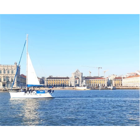 Passeio de Barco c/ Welcome Drink no Tejo | 2h Lisboa | Palmayachts: 2 Pessoas