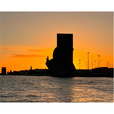 Veleiro Privado no Tejo | 2h | 6 Pessoas | Sunsets TejonCaracteres: 56