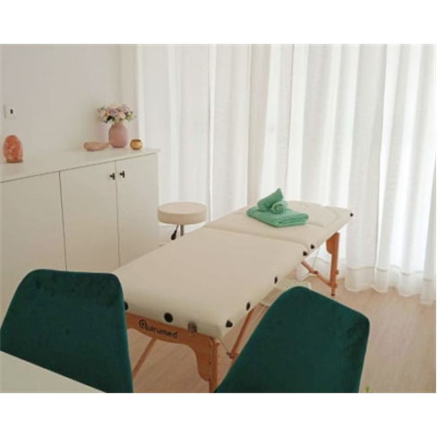 Spa de Luxo para Bebés: Flutuação e Massagem | Porto Exclusivo (50 caracteres