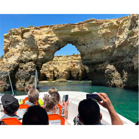 Visita a Benagil | Adulto - Vilamoura Water Sports Center - 60 caracteres.