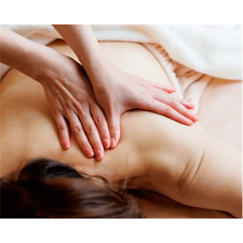 Massagem à Escolha na VMAG Clinic | 1 Sessão, 50 Minutos.