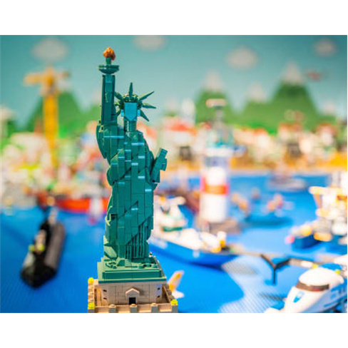 Visita a Bricksópolis: Mini-Cidade LEGO®! Bilhete Adulto Dino Parque Lourinhã
