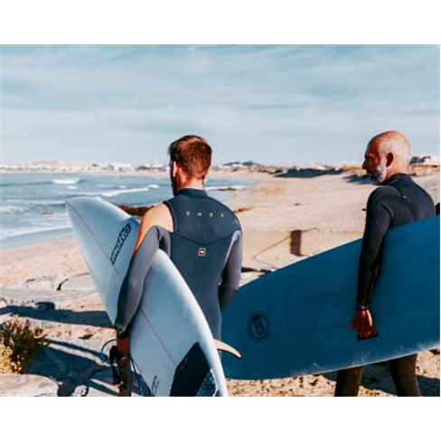 Surf em Grupo c/ Transfer do Centro | 3h na Porto Surf School | Época Alta