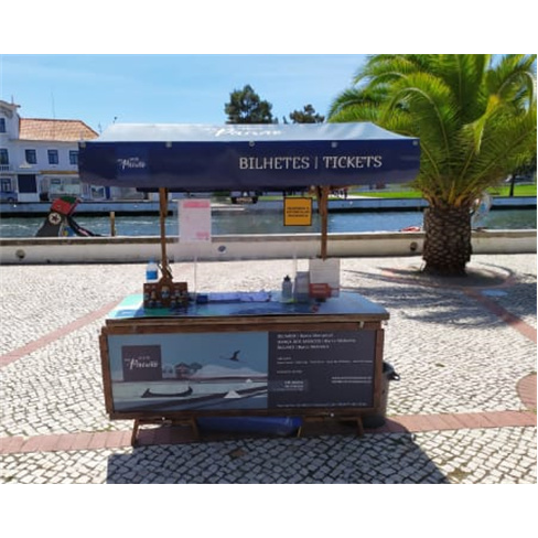 Passeio em Moliceiro em Família | Aveiro com Encanto | Criança. nnCaracteres