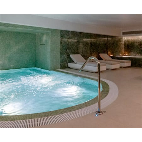 Ritual Quinto Spa em Aveiro: Circuito Spa, Massagem ou Flutuário para 2 Pessoas