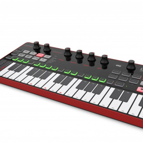 IK Multimedia - Sintetizador UNO Synth Pro Desktop