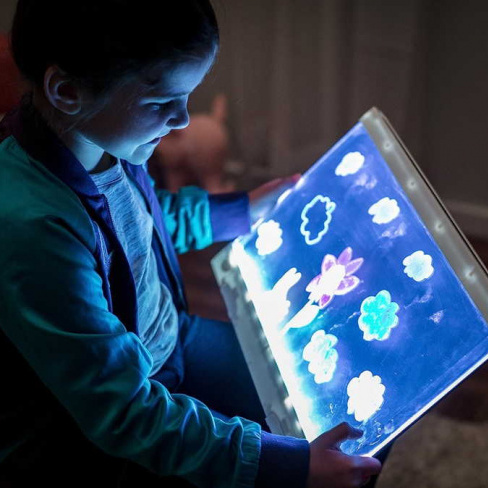 Crayola - Set Criativo Ultimate Light Board