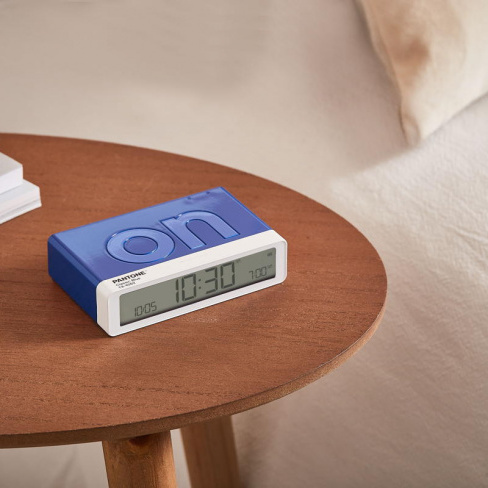 Lexon - Despertador FLIP Classic (Pantone blue)