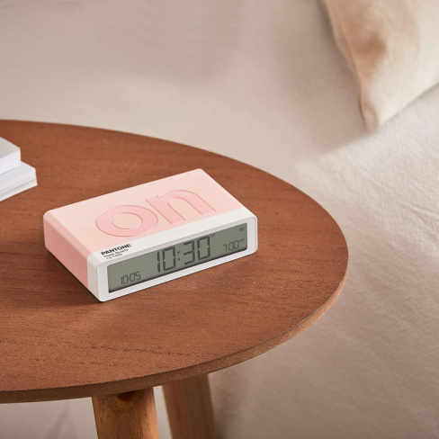 Lexon - Despertador FLIP Classic (Pantone rose quartz)