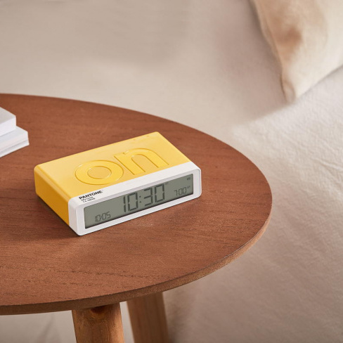 Lexon - Despertador FLIP Classic (Pantone mimosa)