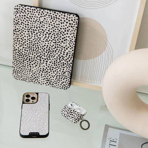 Burga - Bolsa para Airpods 4 (almond latte)