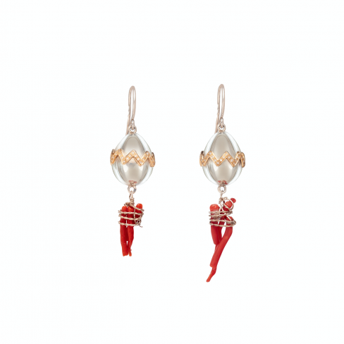 Brincos em Ouro Amarelo e Prata com Diamantes e Coral